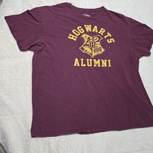 Harry Potter Hogwarts Alumni tShit, Size 2X